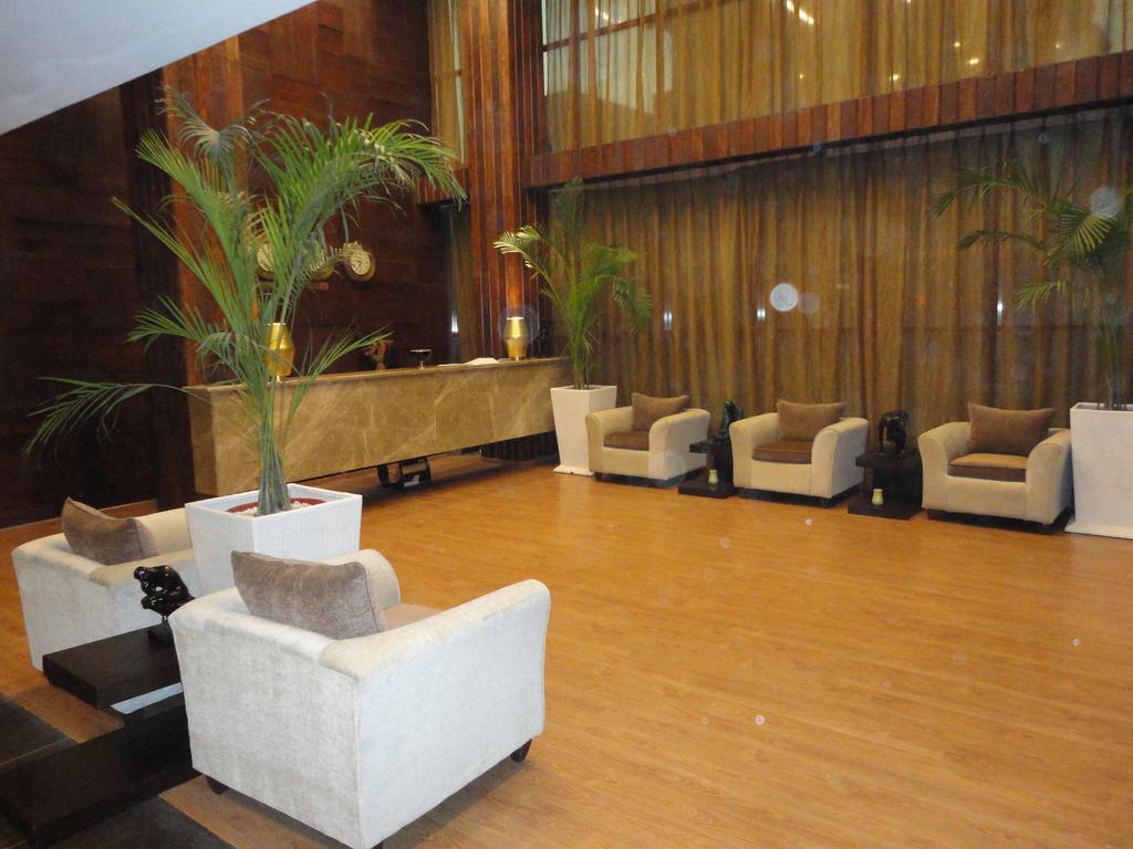 מלון ניו דלהי Corporate Regency מראה חיצוני תמונה