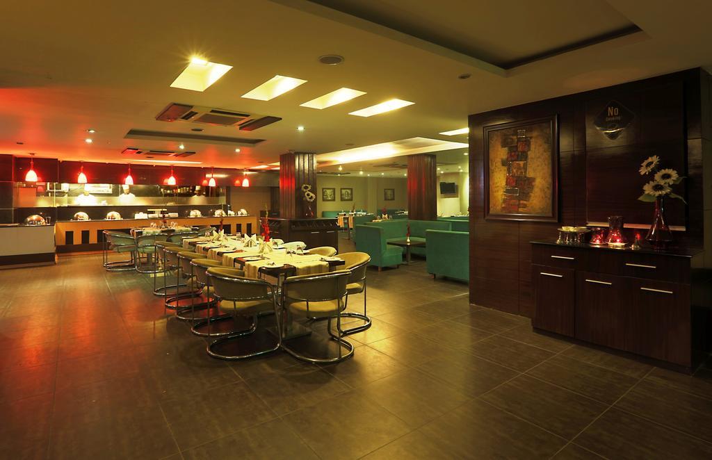מלון ניו דלהי Corporate Regency מראה חיצוני תמונה