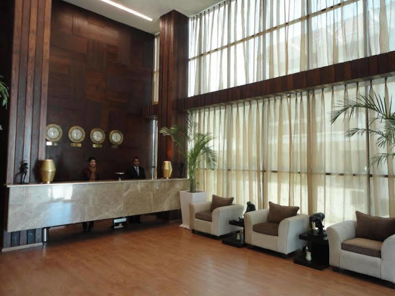 מלון ניו דלהי Corporate Regency מראה חיצוני תמונה