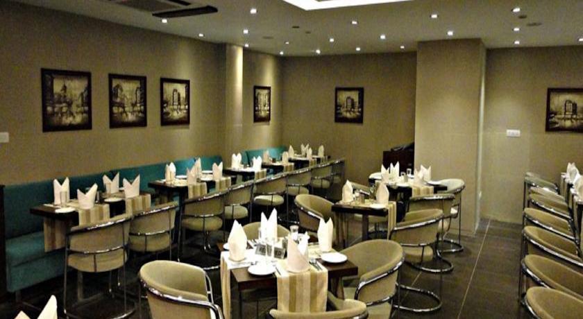 מלון ניו דלהי Corporate Regency מראה חיצוני תמונה
