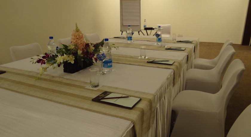 מלון ניו דלהי Corporate Regency מראה חיצוני תמונה